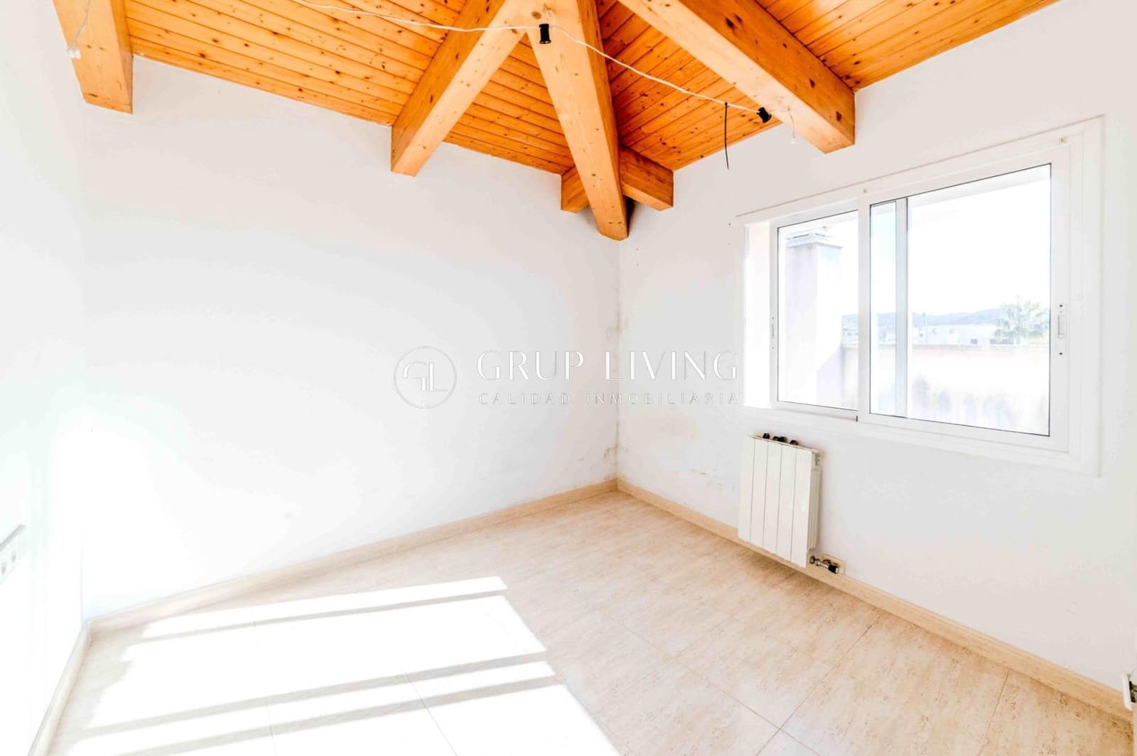 6 slaapkamer Flat te koop in Sant Pere de Ribes met garage - € 498.000 (Ref: 9755820)