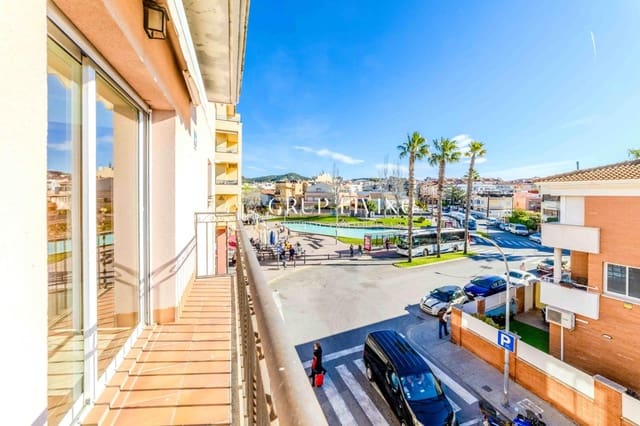 6 slaapkamer Flat te koop in Sant Pere de Ribes met garage - € 498.000 (Ref: 9755820)