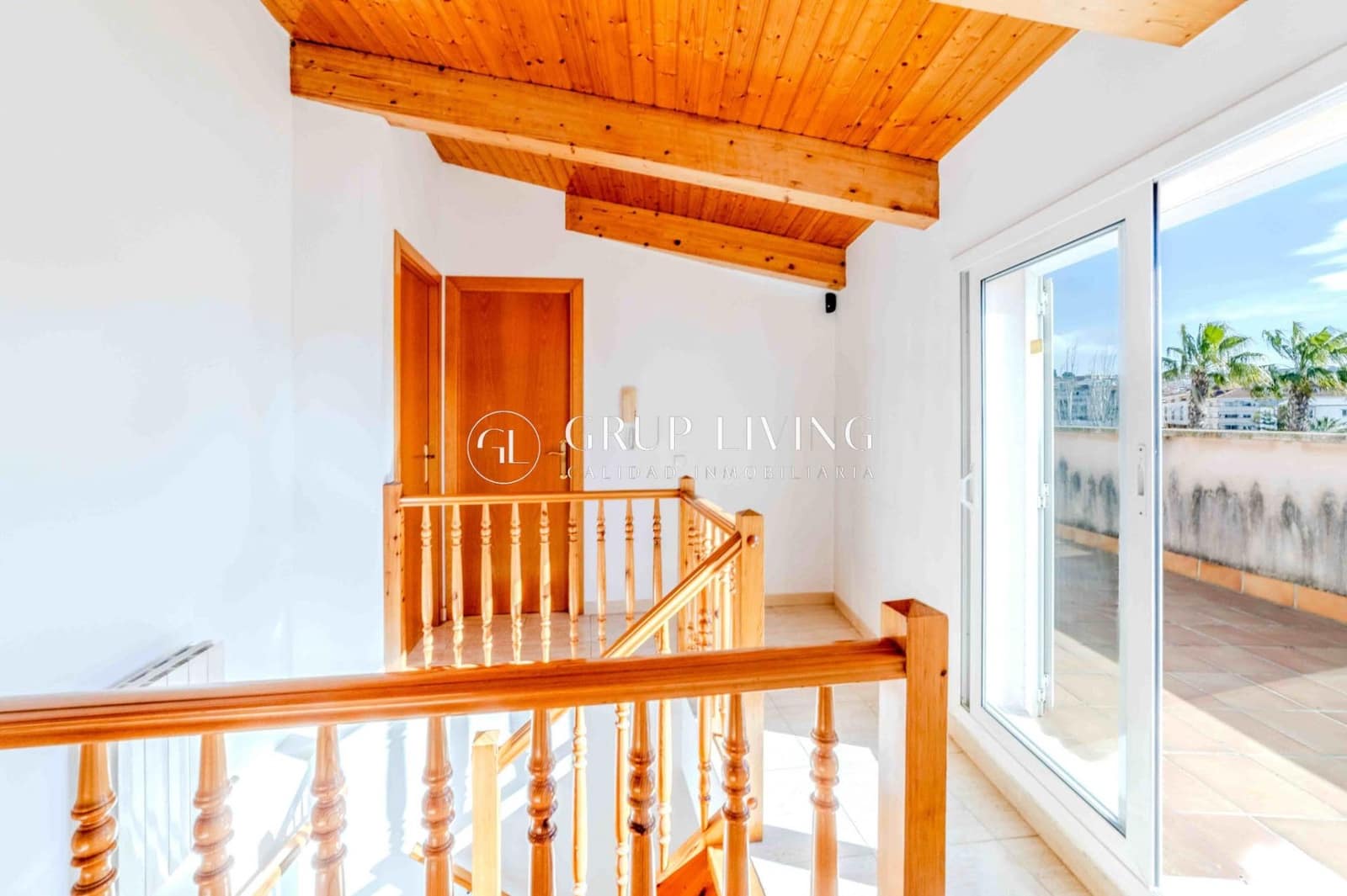 6 slaapkamer Flat te koop in Sant Pere de Ribes met garage - € 498.000 (Ref: 9755820)