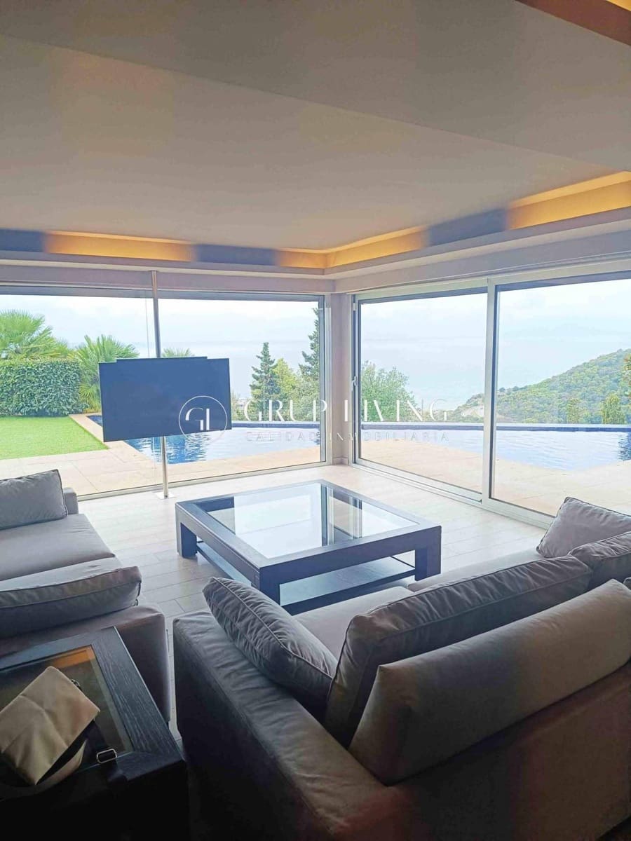 4 sypialnia Willa do wynajęcia w Les Botigues de Sitges z basenem garażem - 12 000 € (Ref: 9762075)