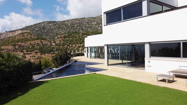 4 sypialnia Willa do wynajęcia w Les Botigues de Sitges, Sitges z basenem garażem - 12 000 € (Ref: 9762075)