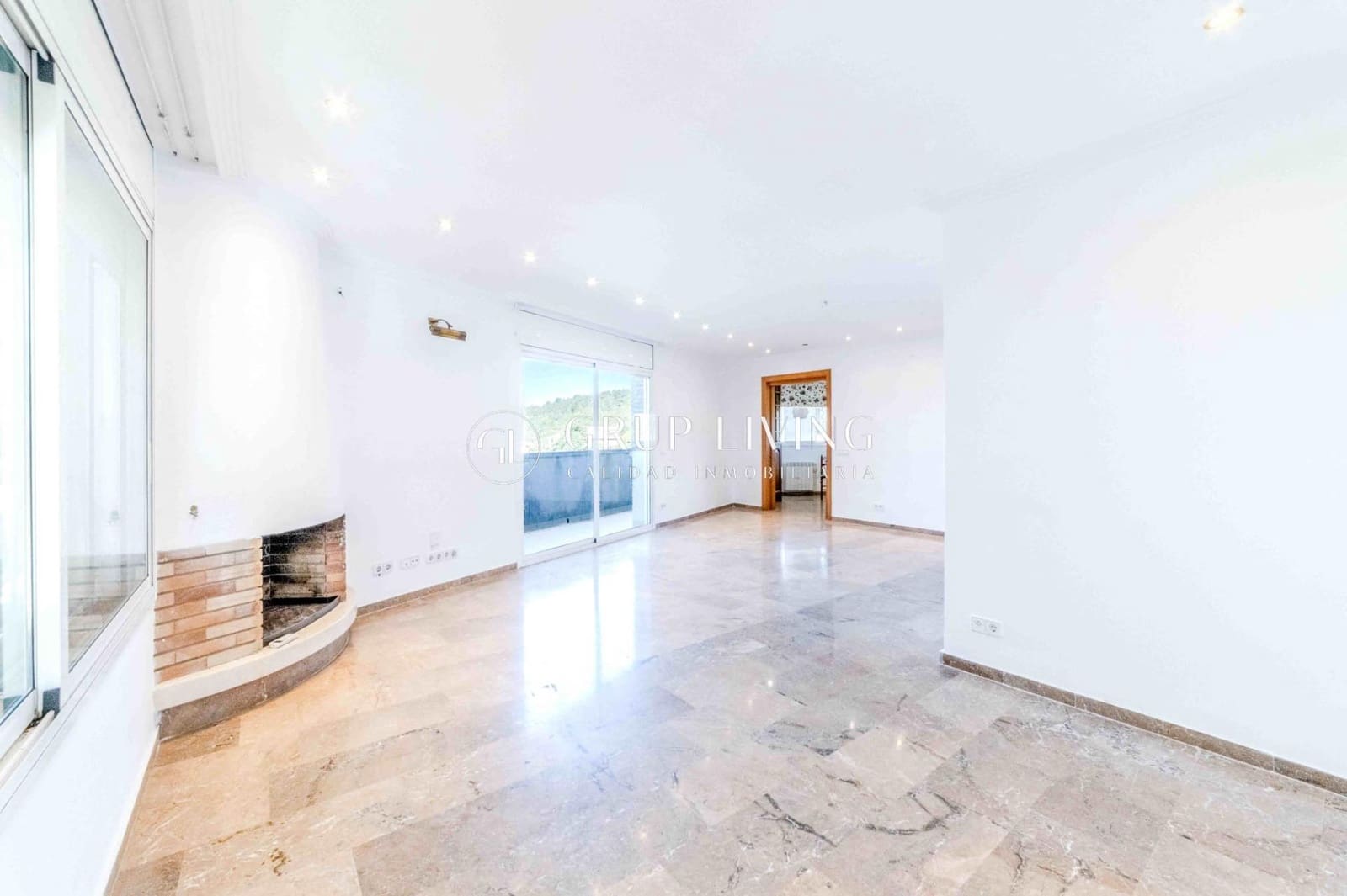 6 soveværelse Villa til salg i Sitges med swimmingpool garage - € 900.000 (Ref: 9780687)