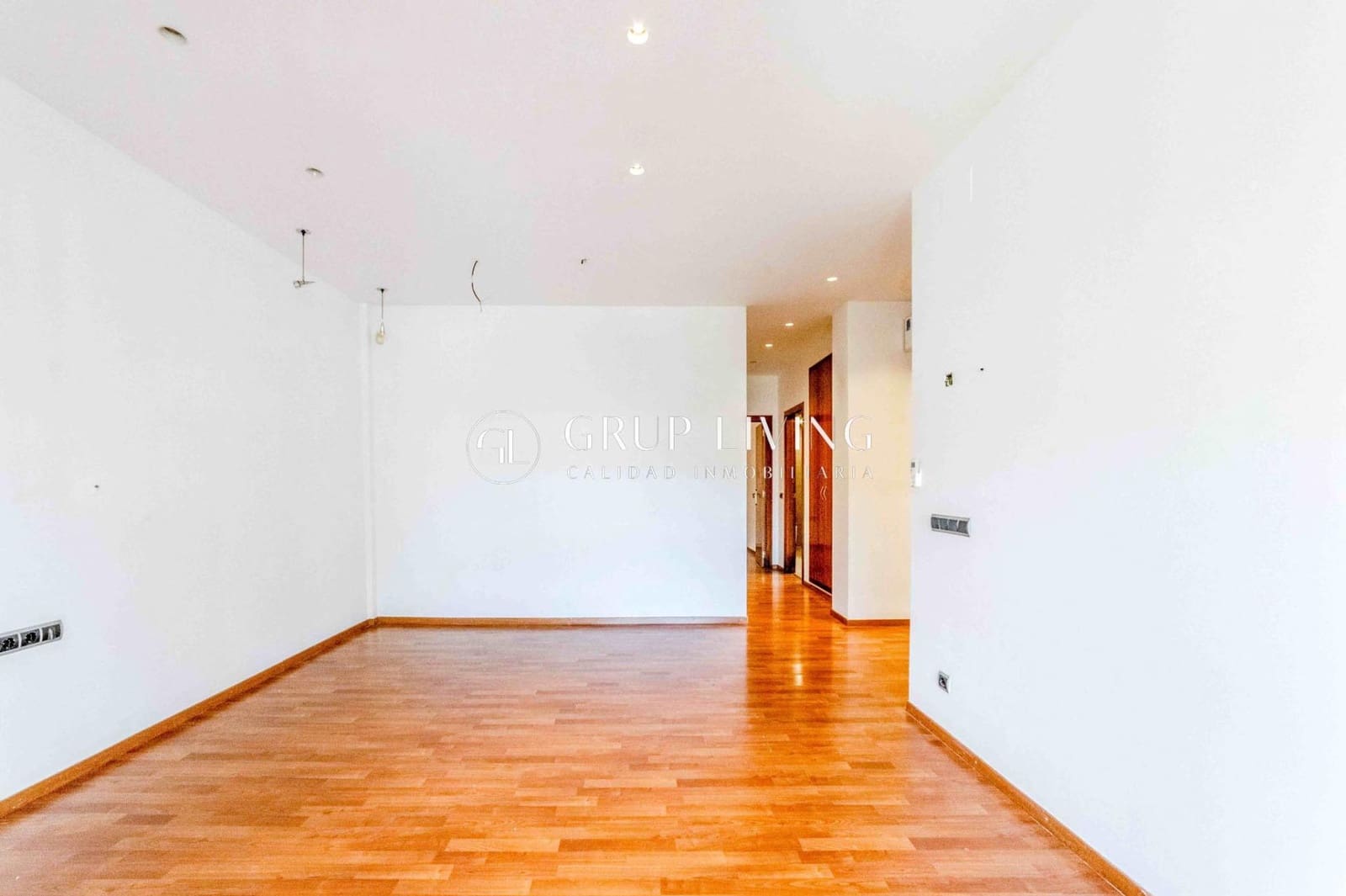 6 soveværelse Villa til salg i Sitges med swimmingpool garage - € 900.000 (Ref: 9780687)