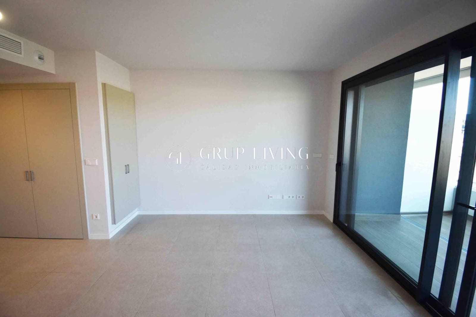 2 bedroom Flat for rent in Sant Pere de Ribes with pool garage - € 1,900 (Ref: 9784970)