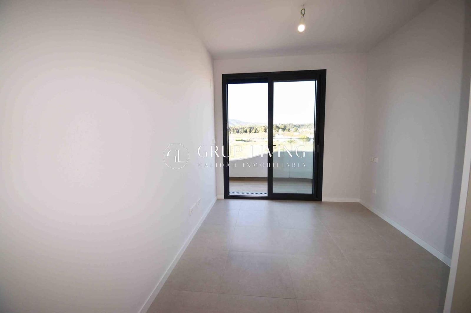 2 bedroom Flat for rent in Sant Pere de Ribes with pool garage - € 1,900 (Ref: 9784970)