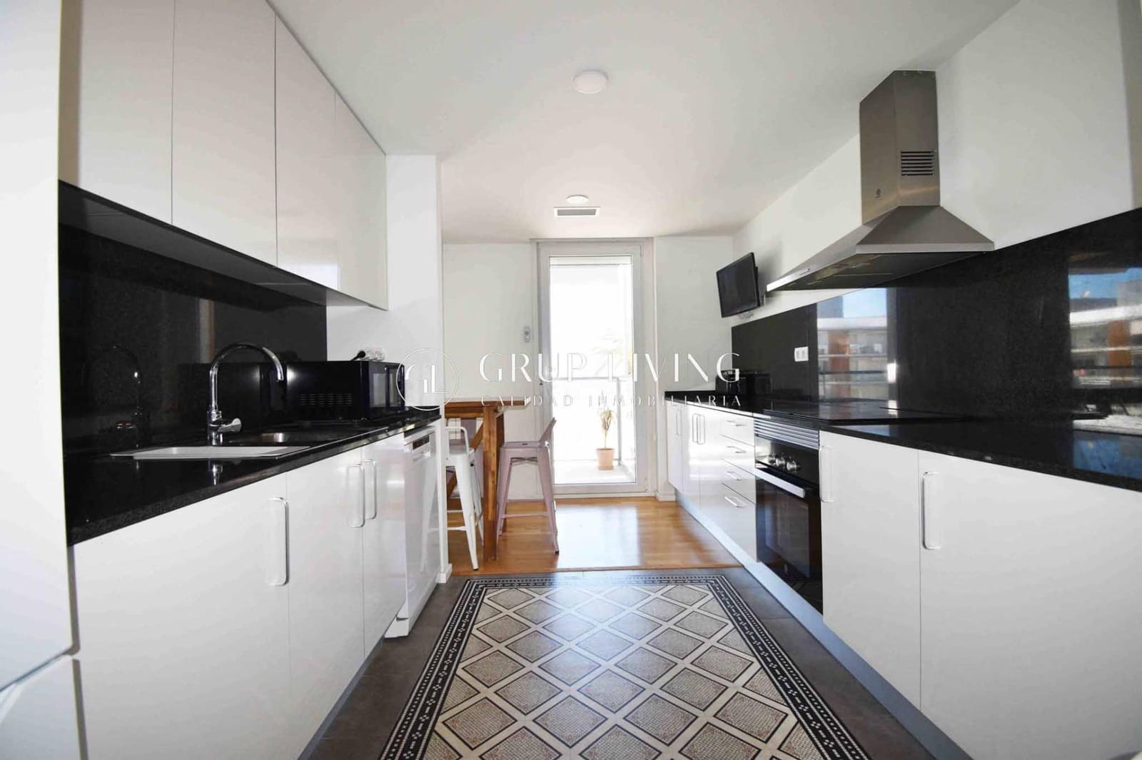 2 sovrum Lägenhet att hyra i Cubelles med pool garage - 2 800 € (Ref: 9788499)