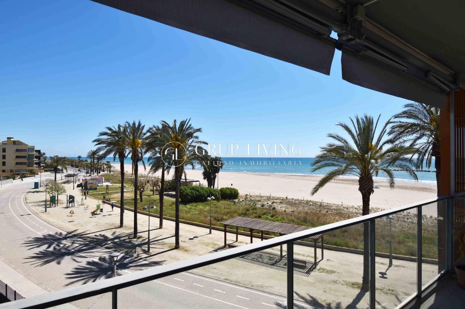 2 sovrum Lägenhet att hyra i Cubelles med pool garage - 2 800 € (Ref: 9788499)