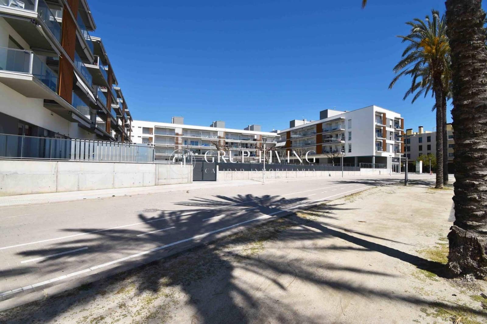 2 sovrum Lägenhet att hyra i Cubelles med pool garage - 2 800 € (Ref: 9788499)