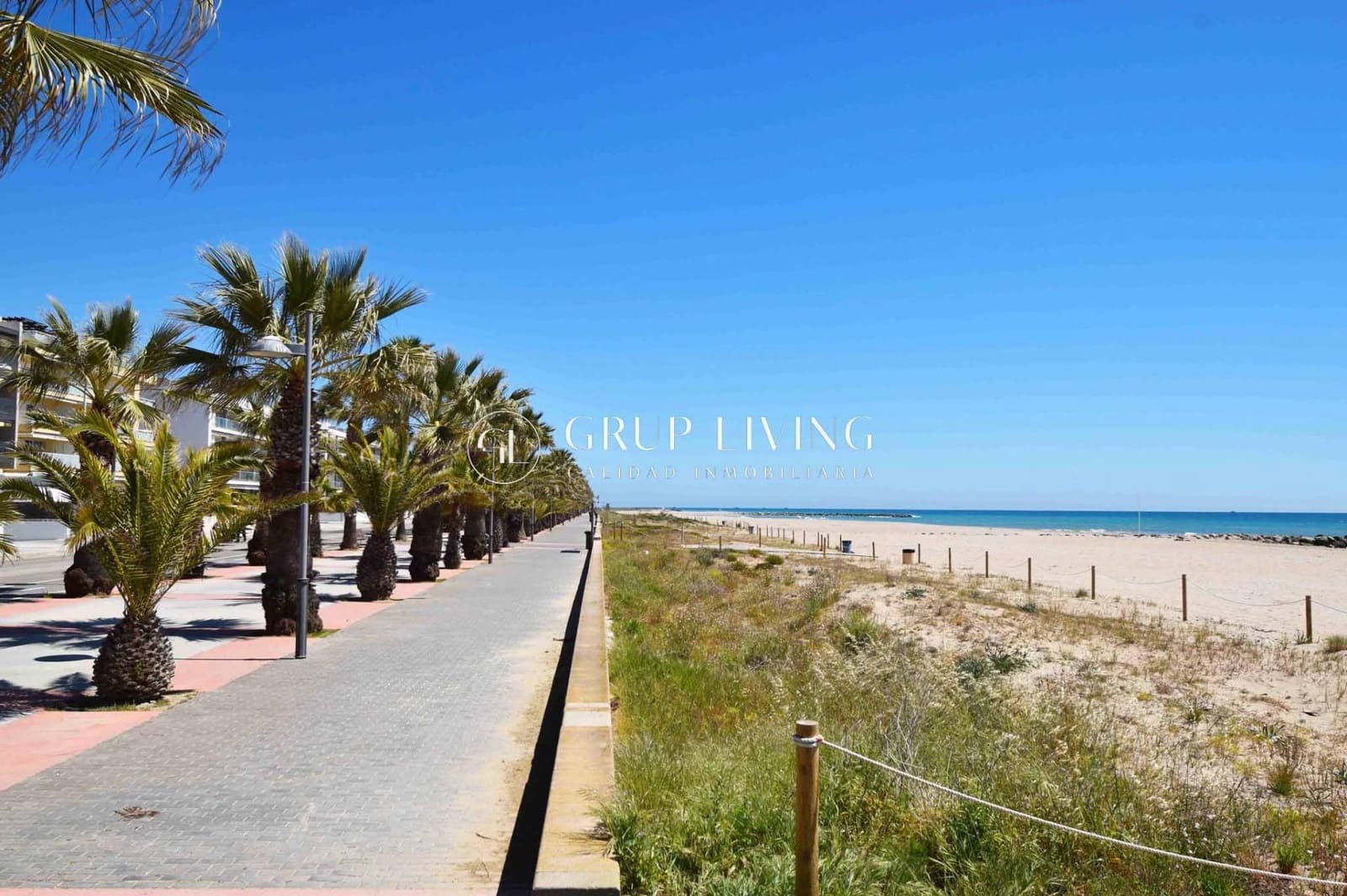 2 sovrum Lägenhet att hyra i Cubelles med pool garage - 2 800 € (Ref: 9788499)