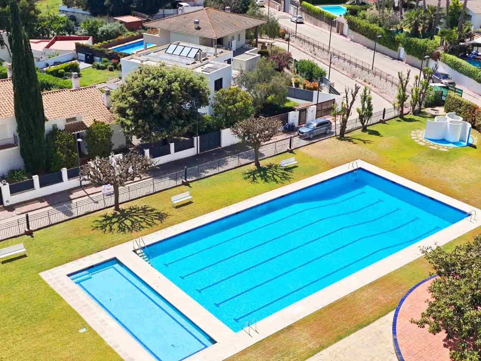 1 soveværelse Lejlighed til salg i Sitges med swimmingpool - € 297.000 (Ref: 9817987)