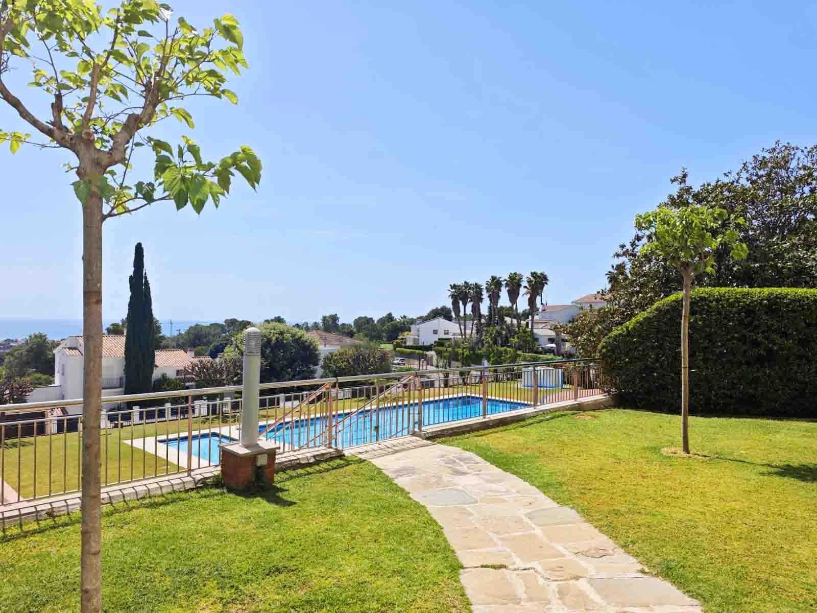 1 soveværelse Lejlighed til salg i Sitges med swimmingpool - € 297.000 (Ref: 9817987)