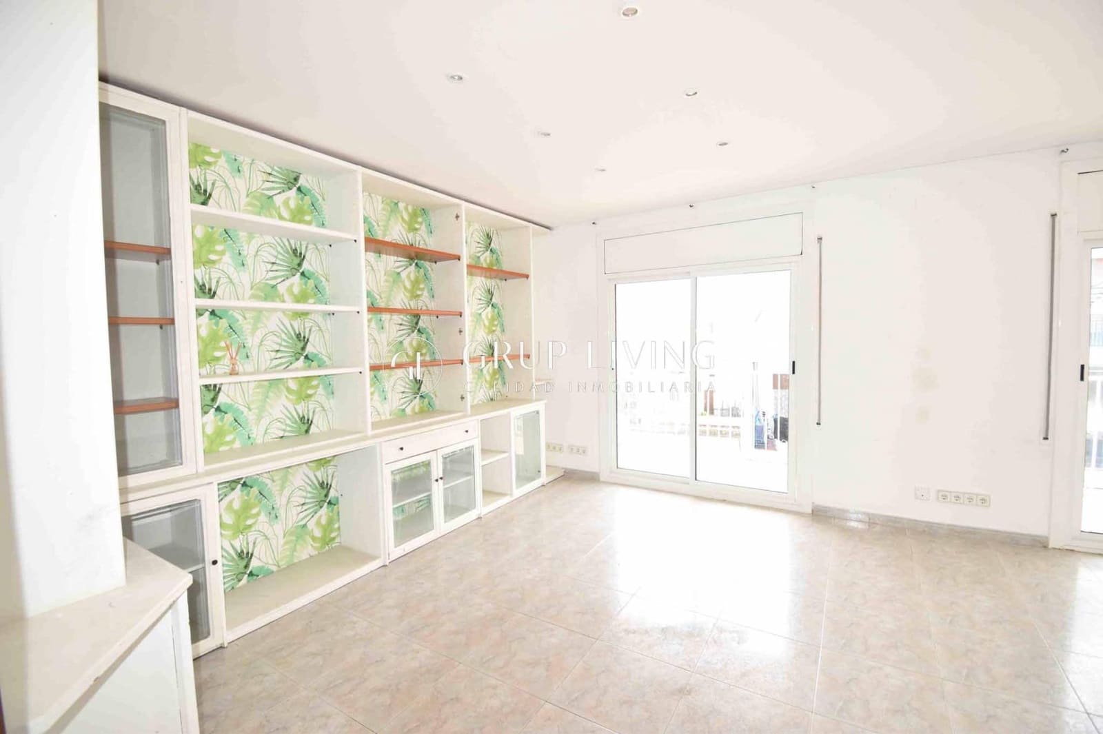 2 slaapkamer Flat te koop in Sitges - € 295.000 (Ref: 9825373)