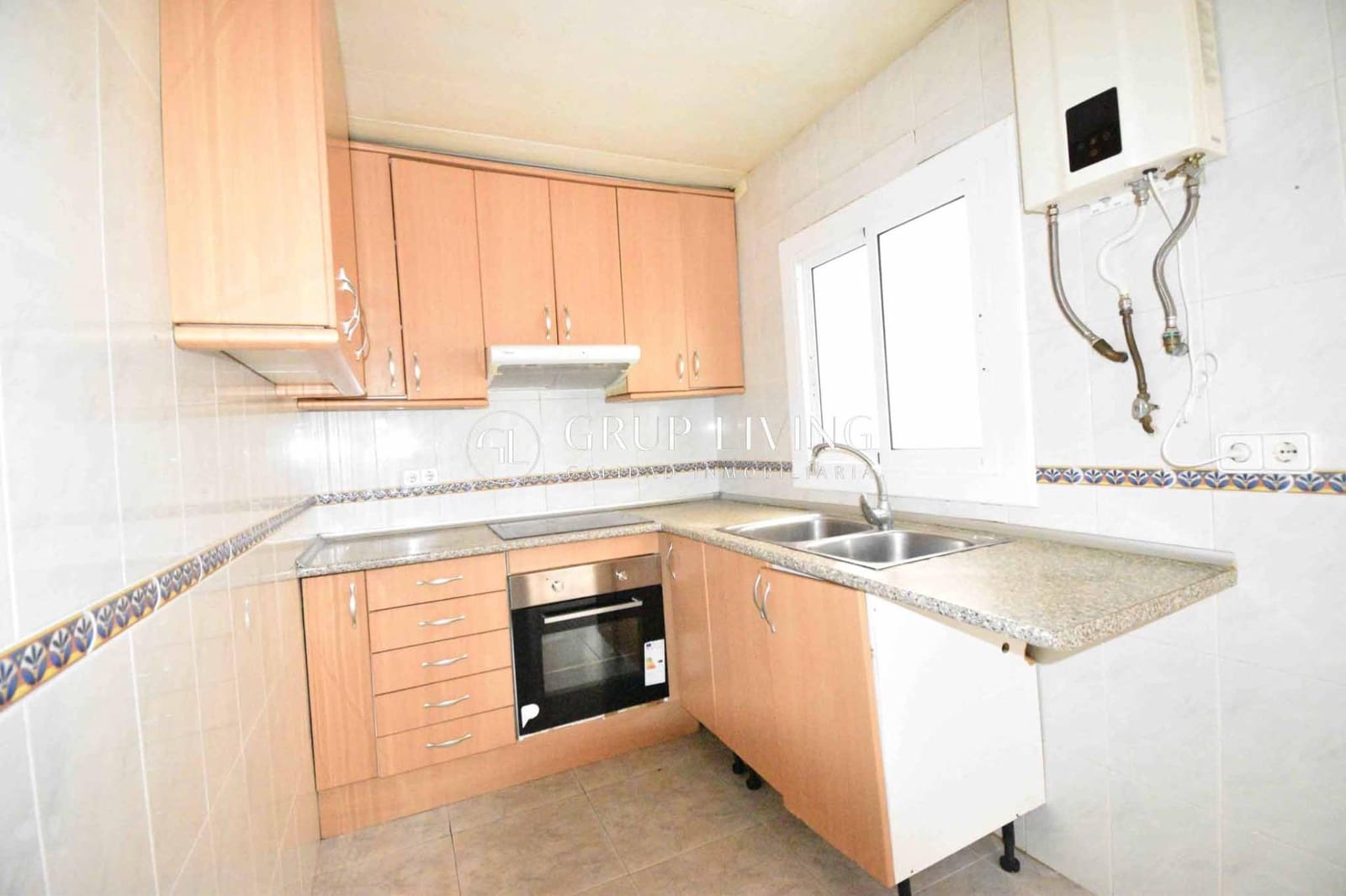 2 slaapkamer Flat te koop in Sitges - € 295.000 (Ref: 9825373)