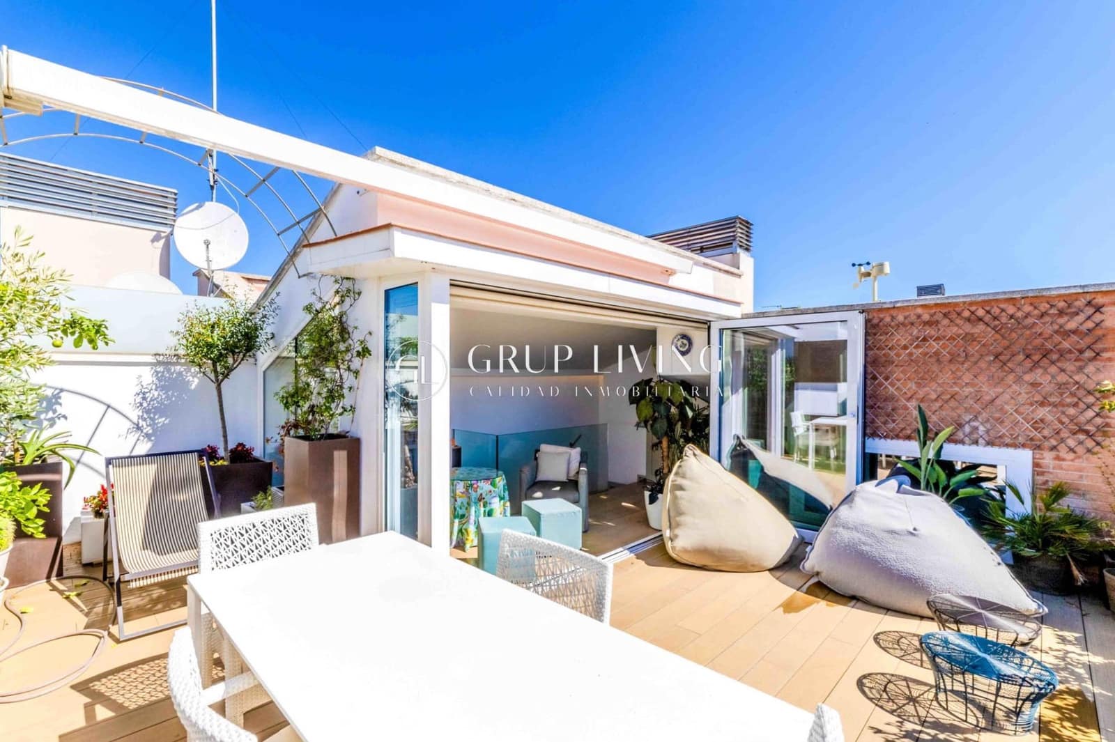 4 camera da letto Appartamento in vendita in Sitges con piscina garage - 1.050.000 € (Rif: 9825375)