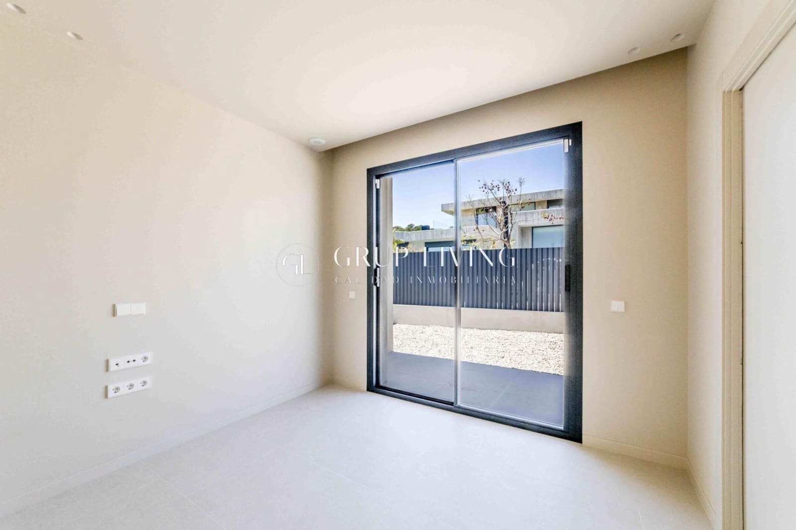 6 bedroom Villa for sale in Sitges with pool garage - € 2,600,000 (Ref: 9825376)