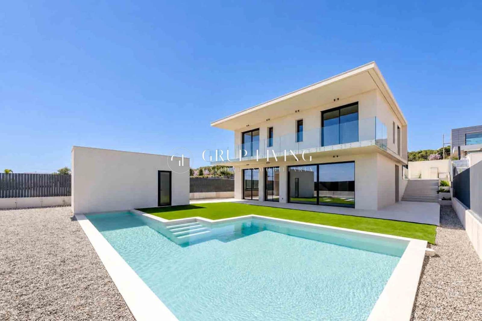 6 bedroom Villa for sale in Sitges with pool garage - € 2,600,000 (Ref: 9825376)