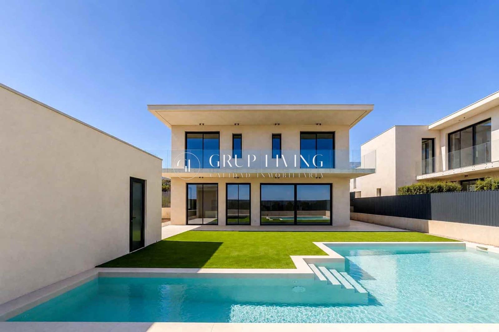 6 bedroom Villa for sale in Sitges with pool garage - € 2,600,000 (Ref: 9825376)