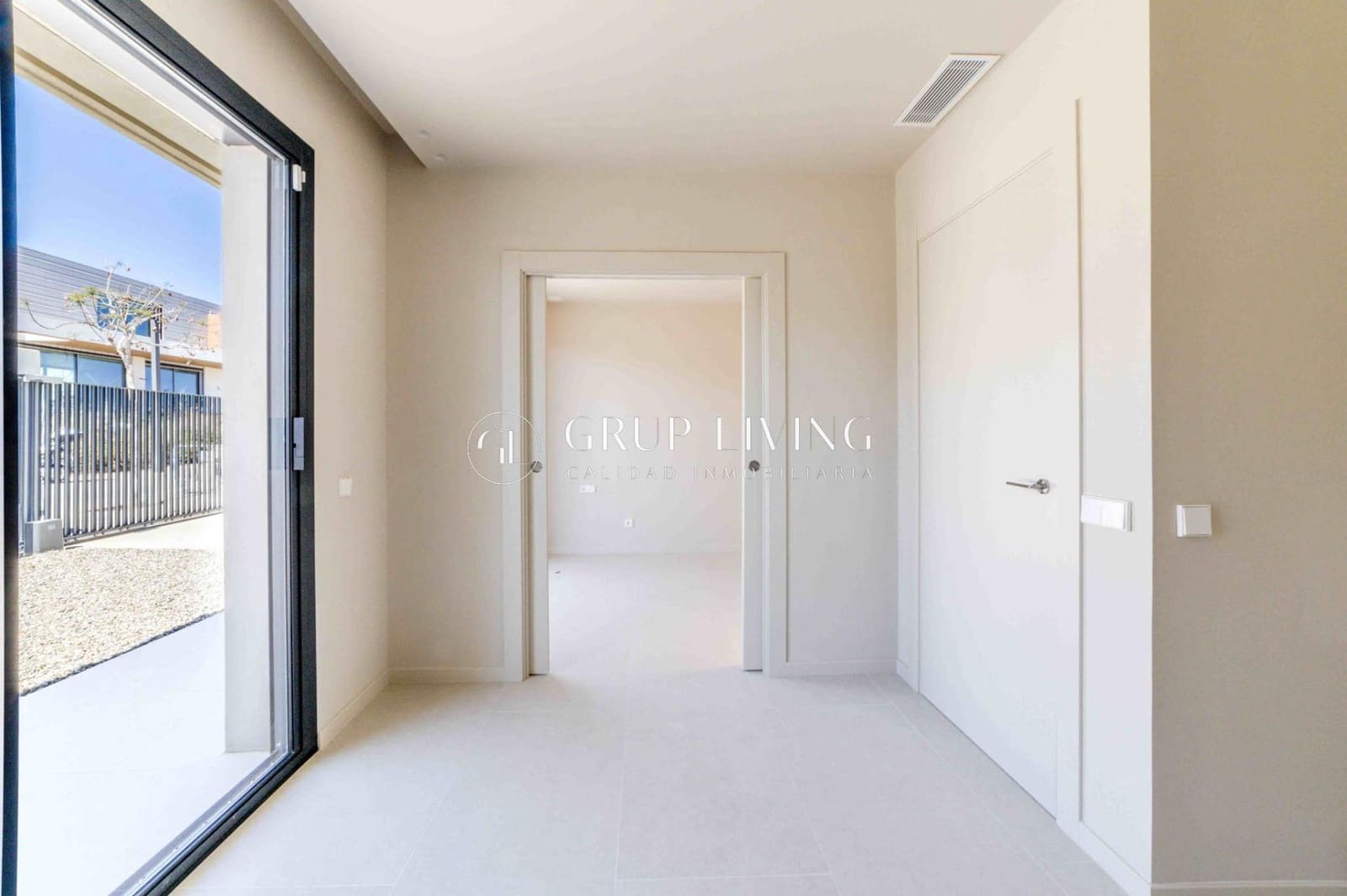 6 bedroom Villa for sale in Sitges with pool garage - € 2,600,000 (Ref: 9825376)