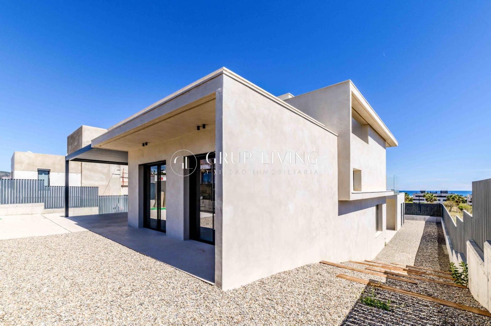 6 bedroom Villa for sale in Sitges with pool garage - € 2,600,000 (Ref: 9825376)