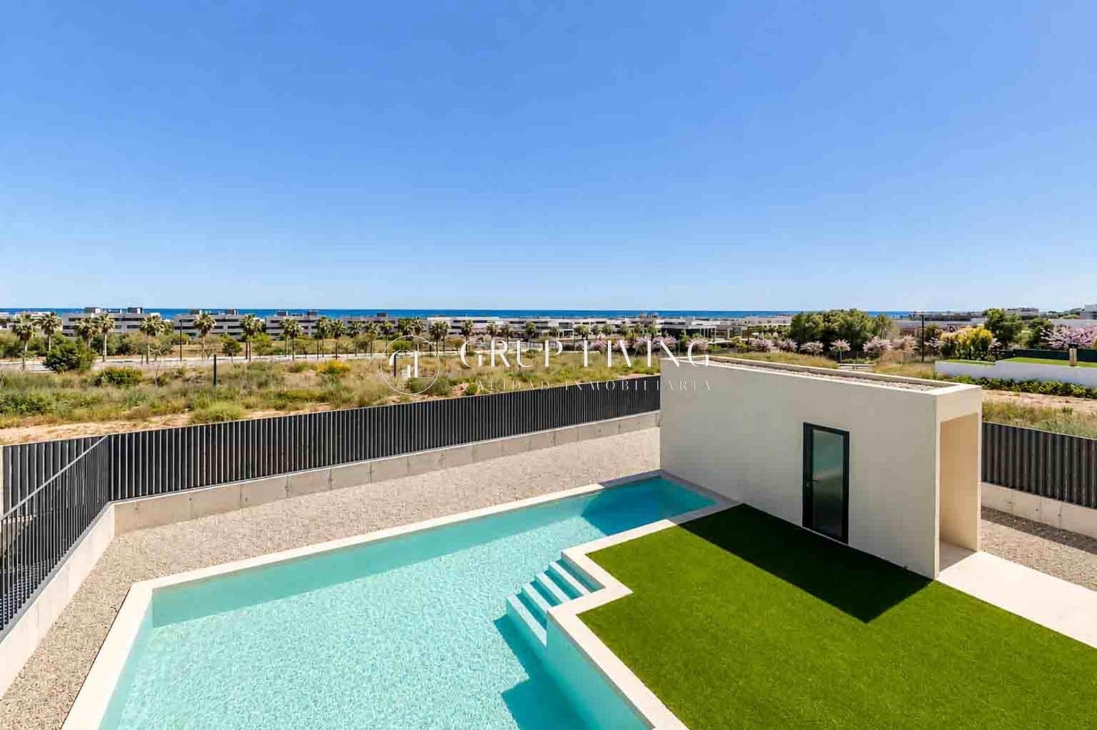 6 bedroom Villa for sale in Sitges with pool garage - € 2,600,000 (Ref: 9825376)