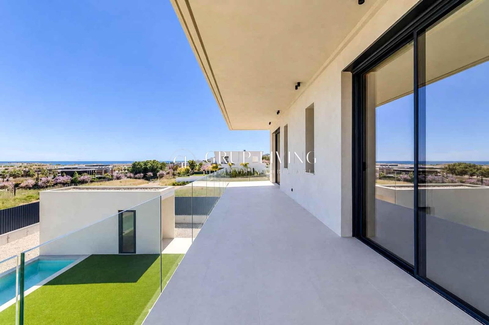 6 bedroom Villa for sale in Sitges with pool garage - € 2,600,000 (Ref: 9825376)