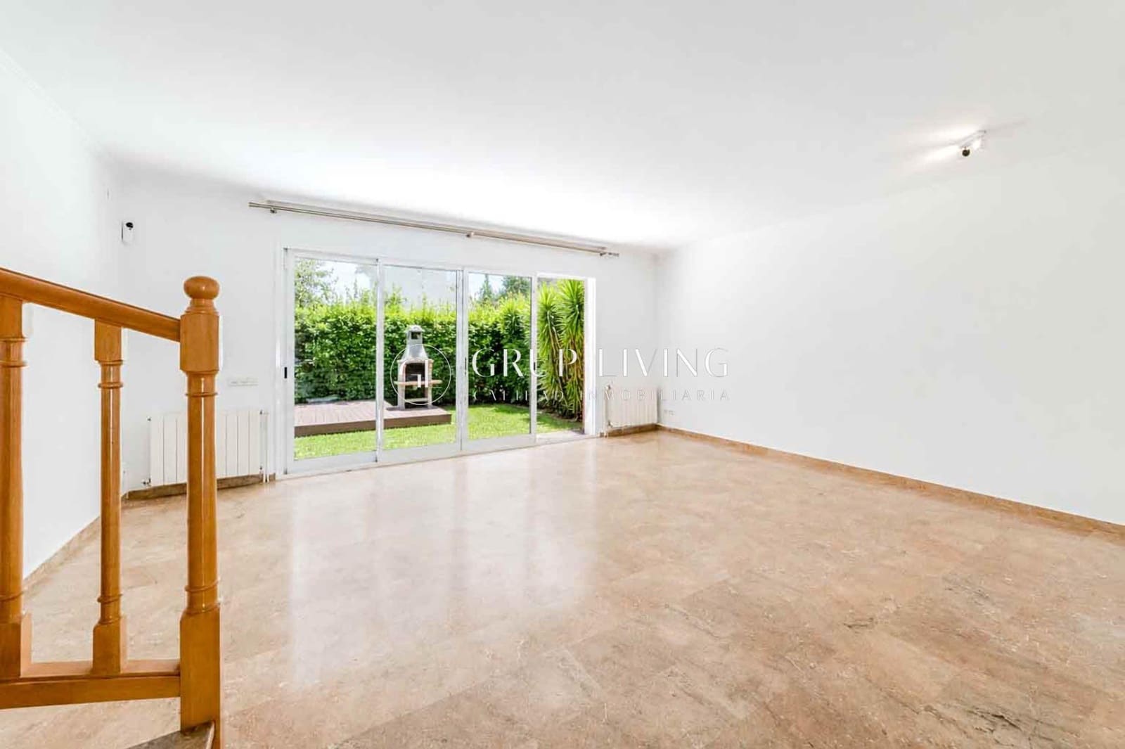 3 bedroom Semi-detached Villa for sale in Sitges with garage - € 1,250,000 (Ref: 9831630)