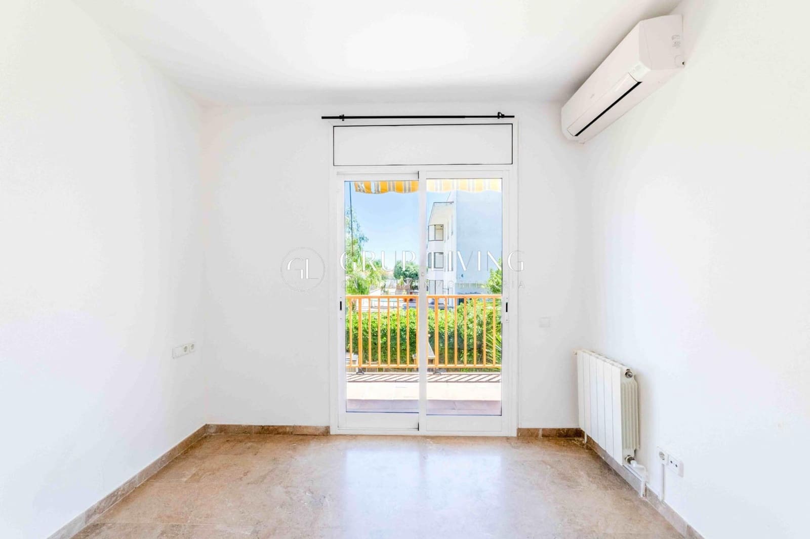 3 bedroom Semi-detached Villa for sale in Sitges with garage - € 1,250,000 (Ref: 9831630)