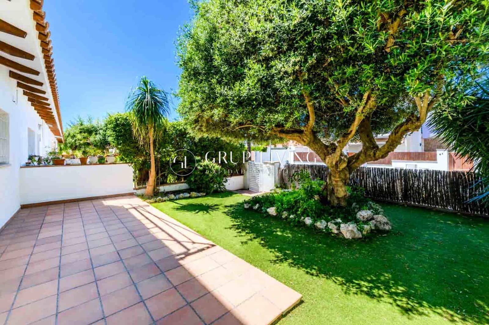 3 bedroom Semi-detached Villa for sale in Sitges with garage - € 1,250,000 (Ref: 9831630)