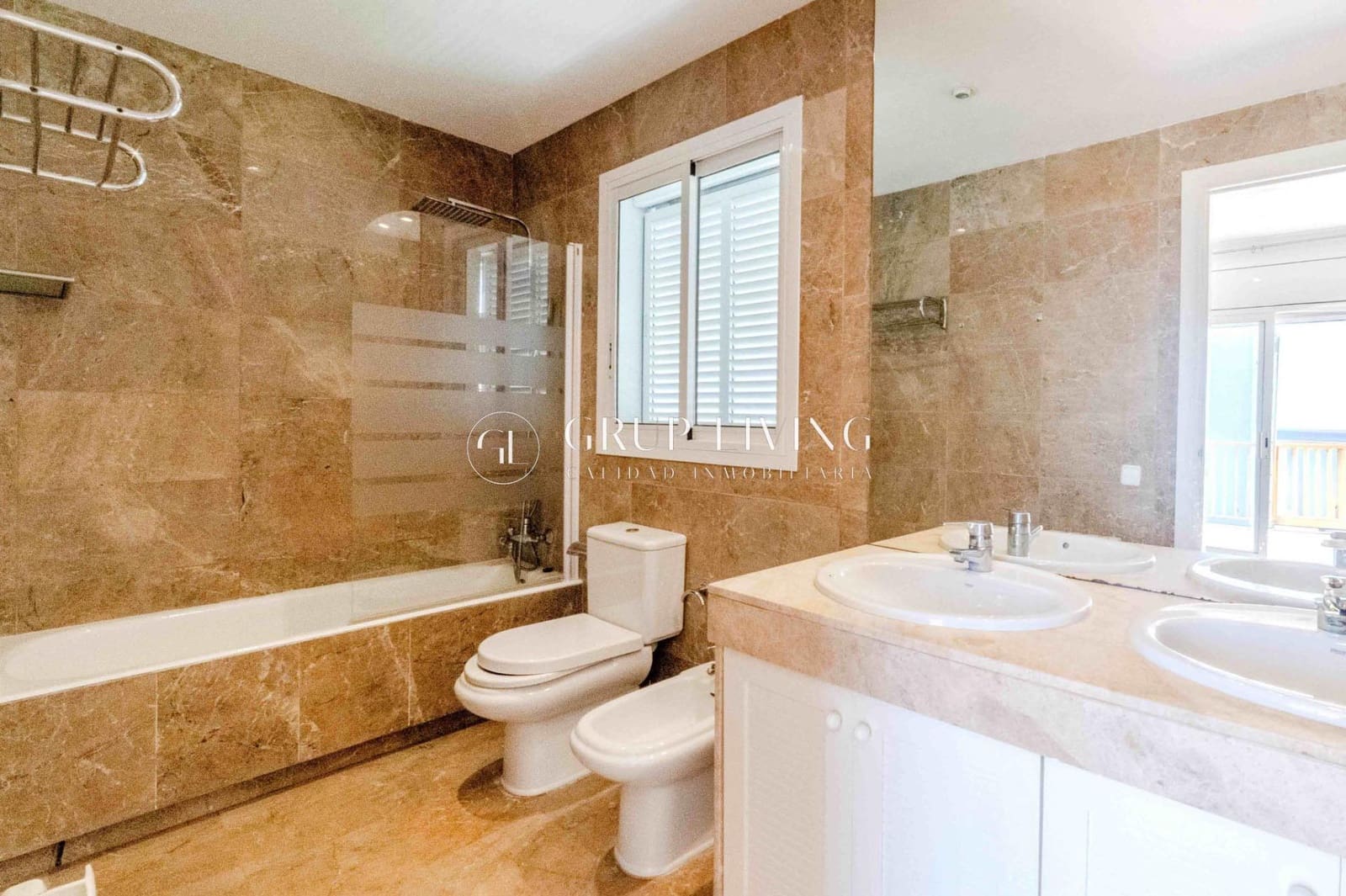 3 bedroom Semi-detached Villa for sale in Sitges with garage - € 1,250,000 (Ref: 9831630)