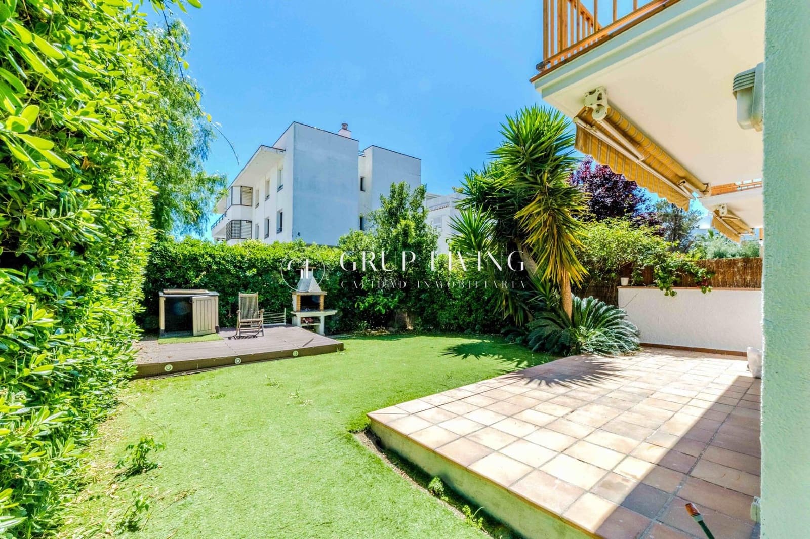 3 bedroom Semi-detached Villa for sale in Sitges with garage - € 1,250,000 (Ref: 9831630)