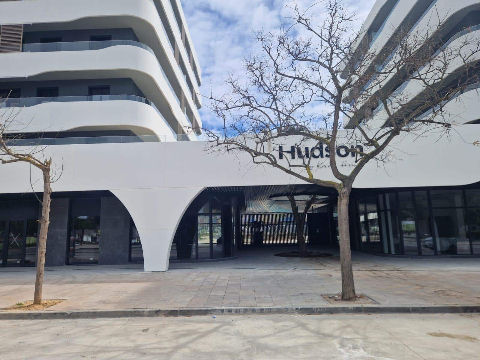 Commercial for rent in Sant Pere de Ribes - € 1,700 (Ref: 9836420)