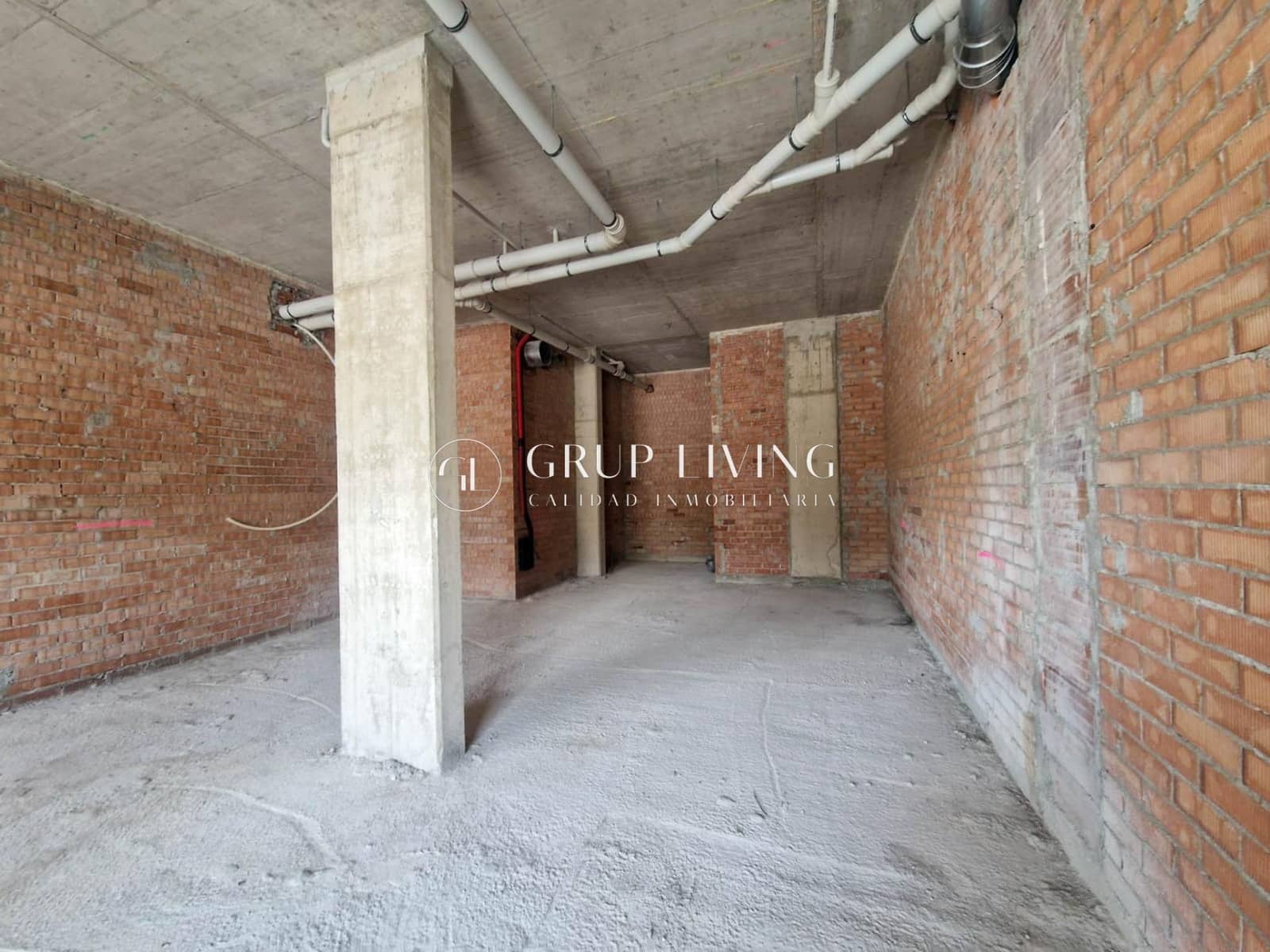 Commercial for rent in Sant Pere de Ribes - € 1,700 (Ref: 9836420)
