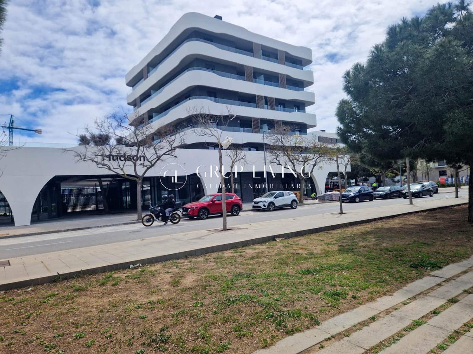 Commercial for rent in Sant Pere de Ribes - € 1,700 (Ref: 9836420)