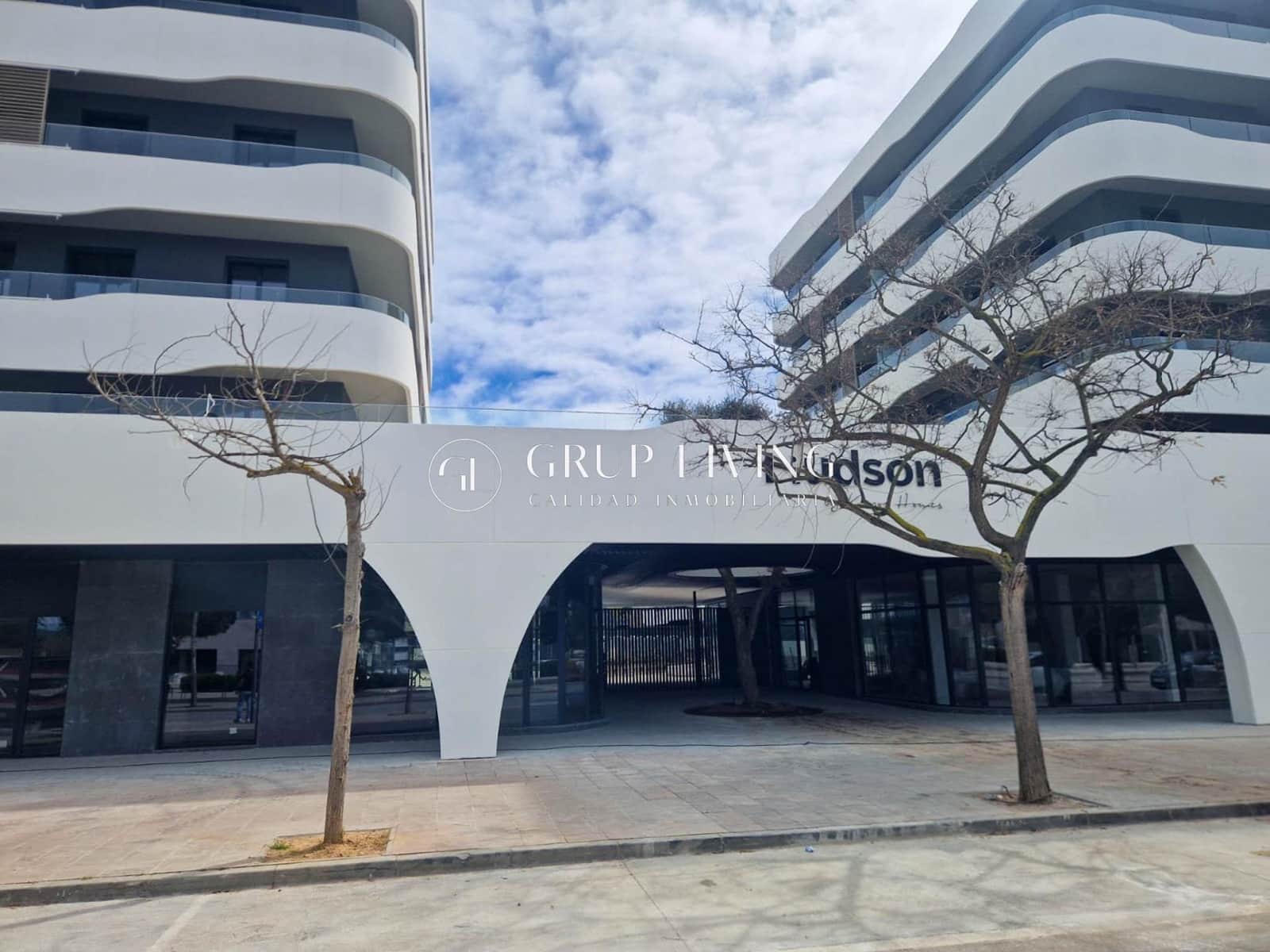 Commercial for rent in Sant Pere de Ribes - € 1,700 (Ref: 9836420)