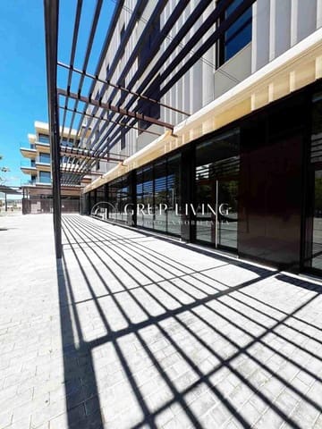 Commercial for rent in Cubelles - € 1,100 (Ref: 9836422)