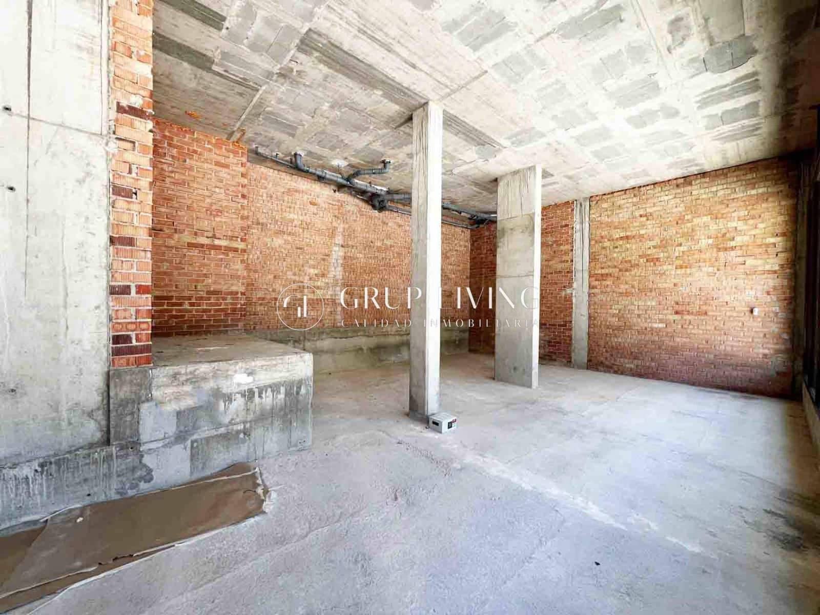 Commercial for rent in Cubelles - € 1,100 (Ref: 9836422)