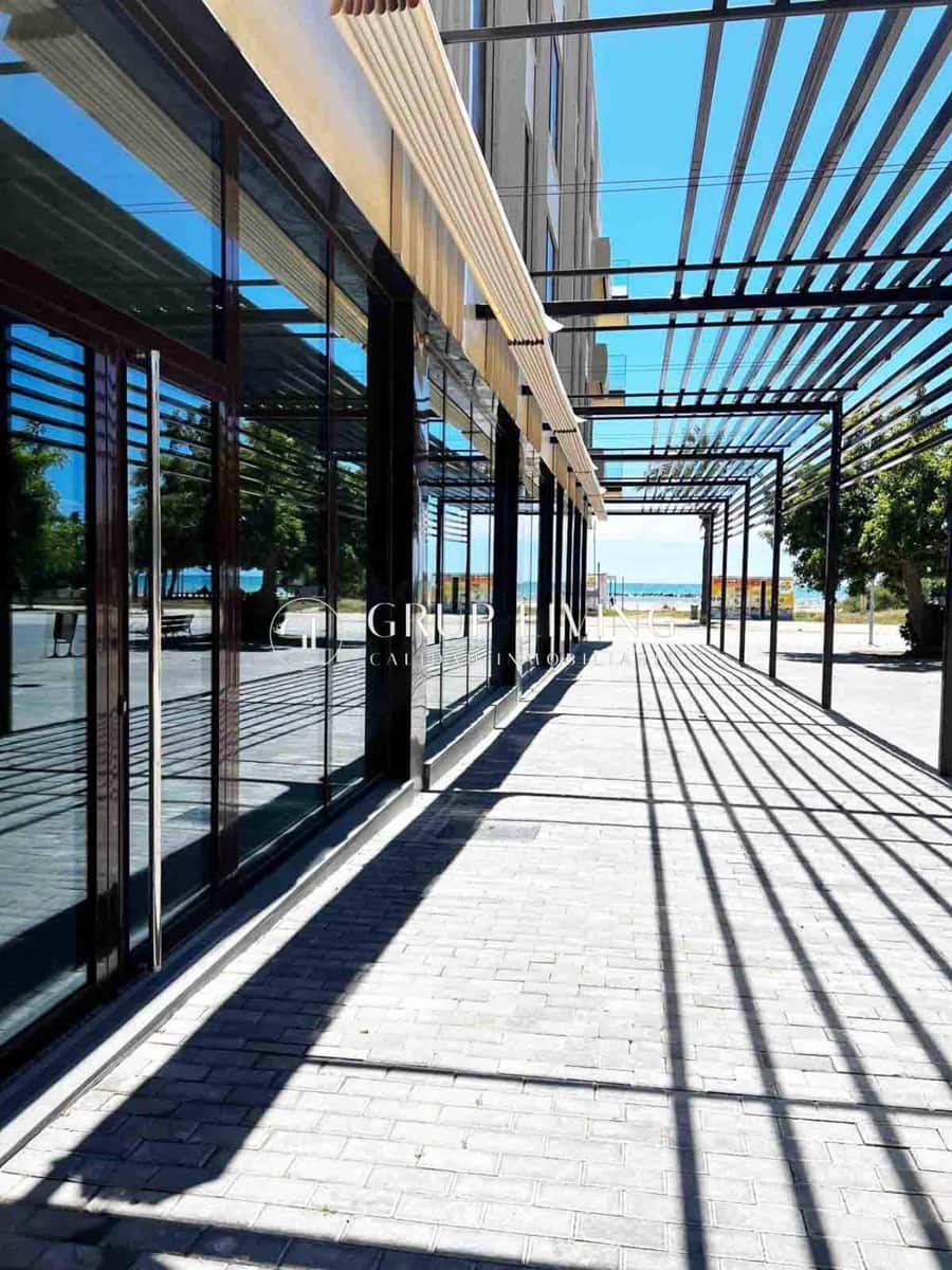 Commercial for rent in Cubelles - € 850 (Ref: 9836423)