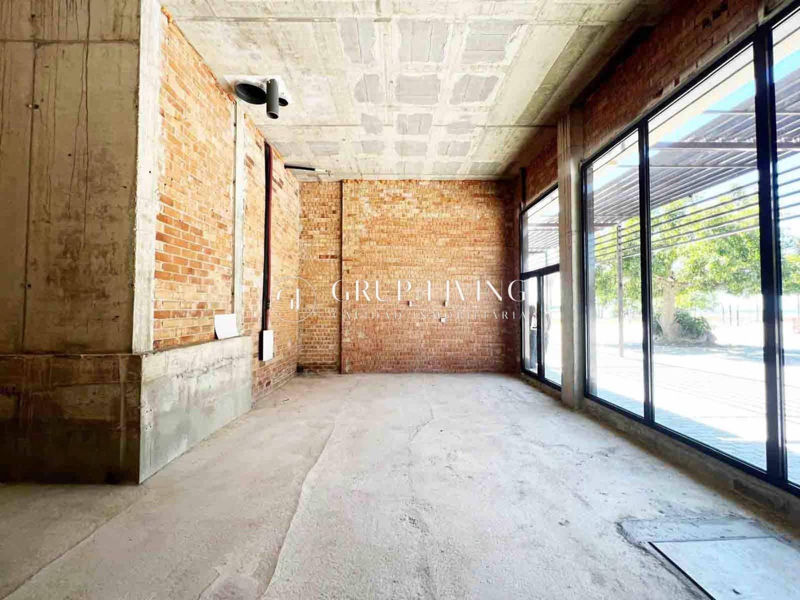 Commercial for rent in Cubelles - € 850 (Ref: 9836423)