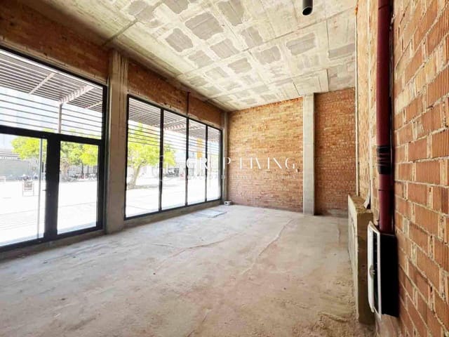 Commercial for rent in Cubelles - € 850 (Ref: 9836423)