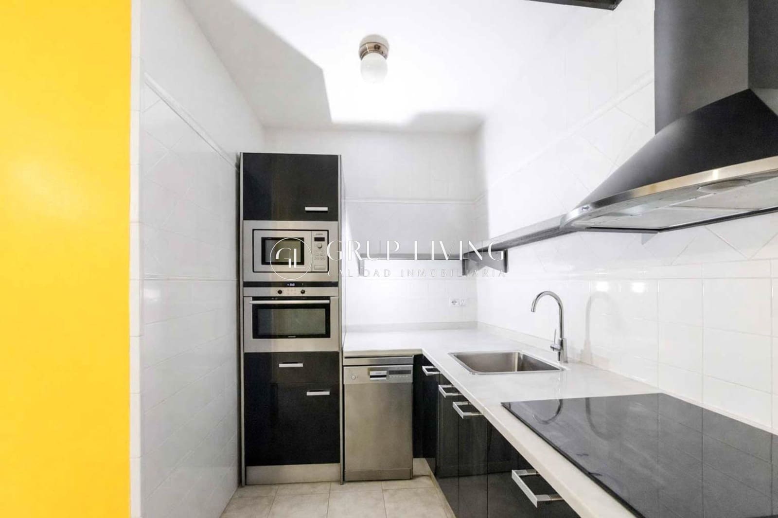 2 bedroom Flat for sale in Sitges - € 380,000 (Ref: 9839360)