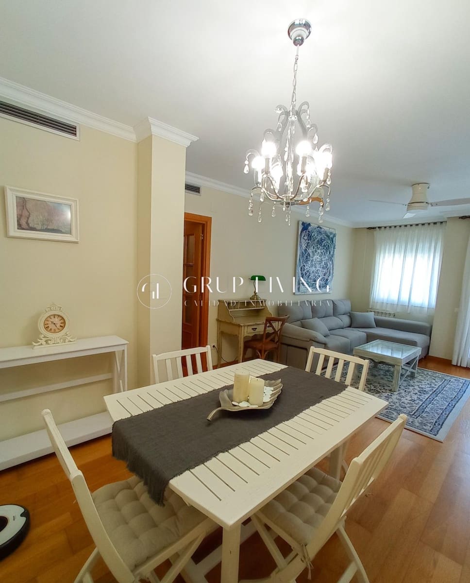 3 bedroom Flat for rent in Sitges with pool garage - € 1,525 (Ref: 9851878)