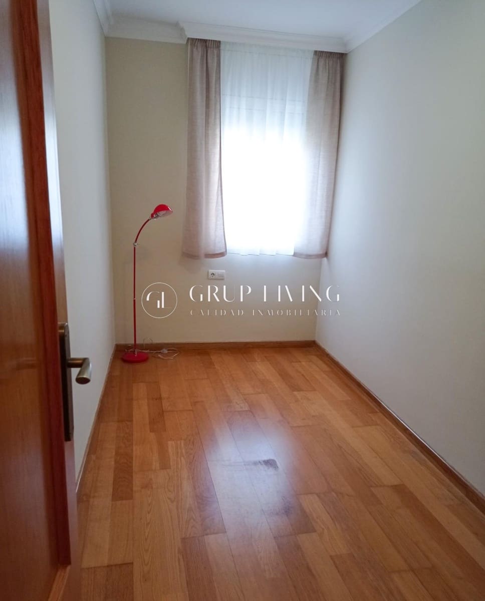 3 bedroom Flat for rent in Sitges with pool garage - € 1,525 (Ref: 9851878)