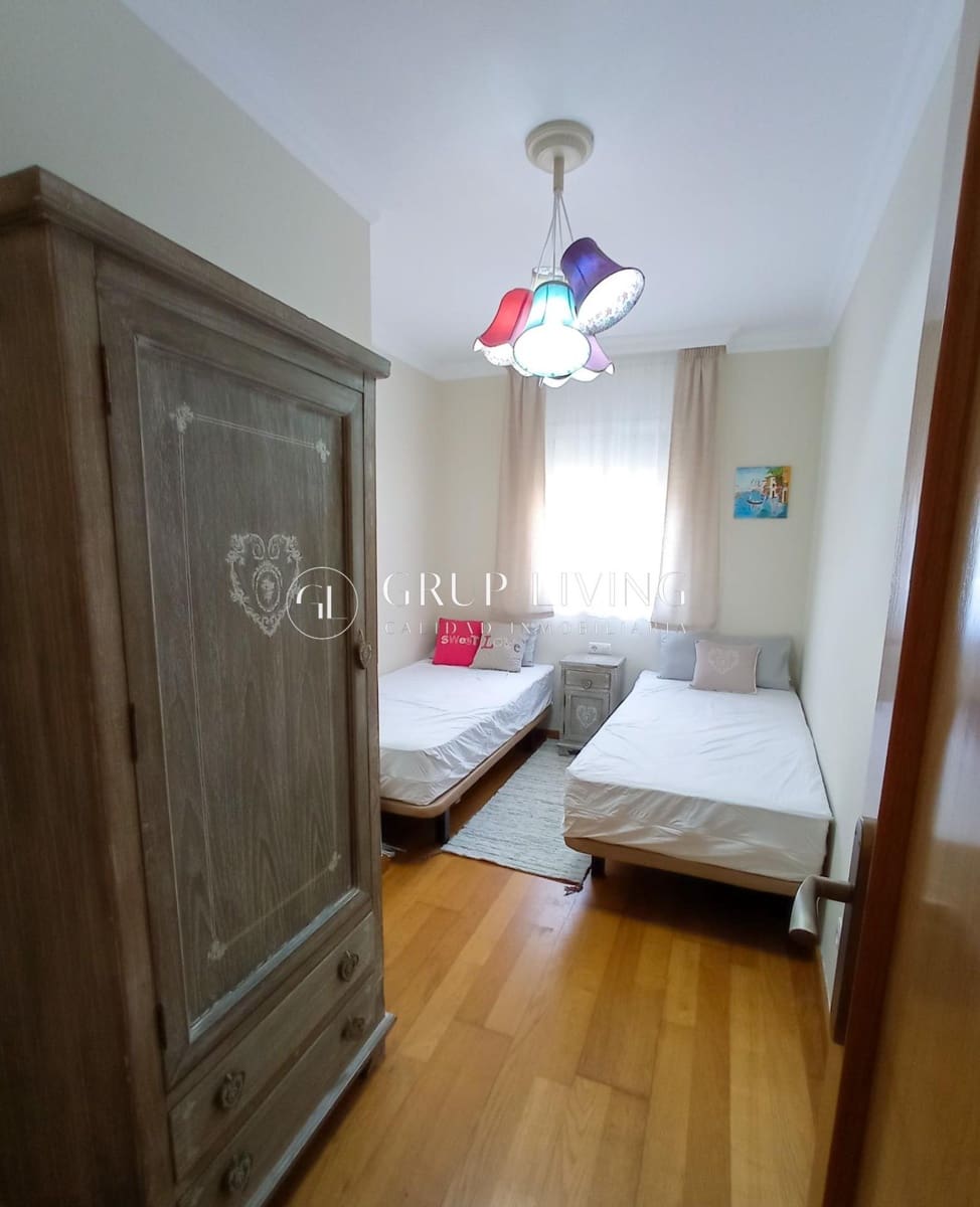 3 bedroom Flat for rent in Sitges with pool garage - € 1,525 (Ref: 9851878)