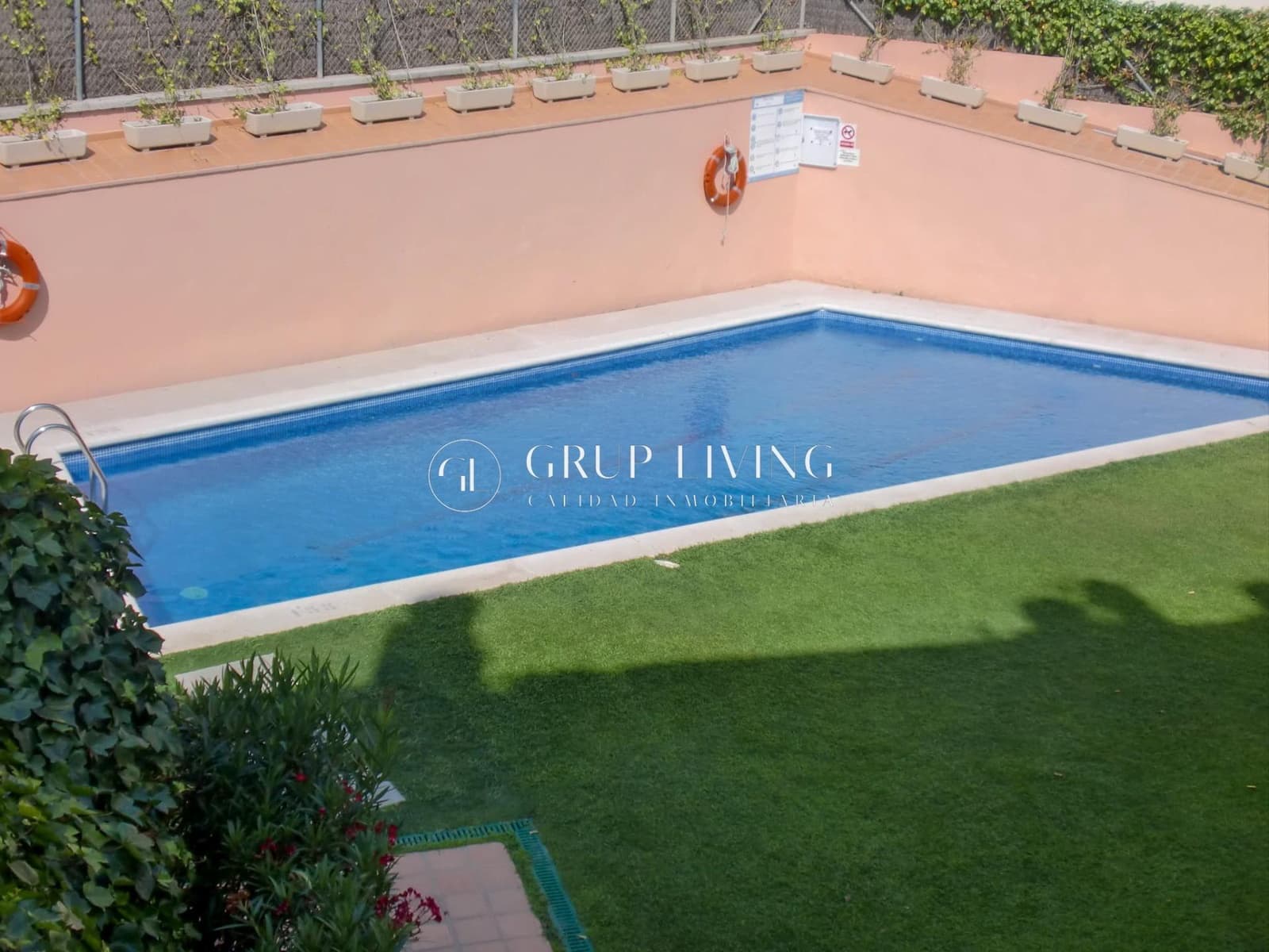 3 bedroom Flat for rent in Sitges with pool garage - € 1,525 (Ref: 9851878)