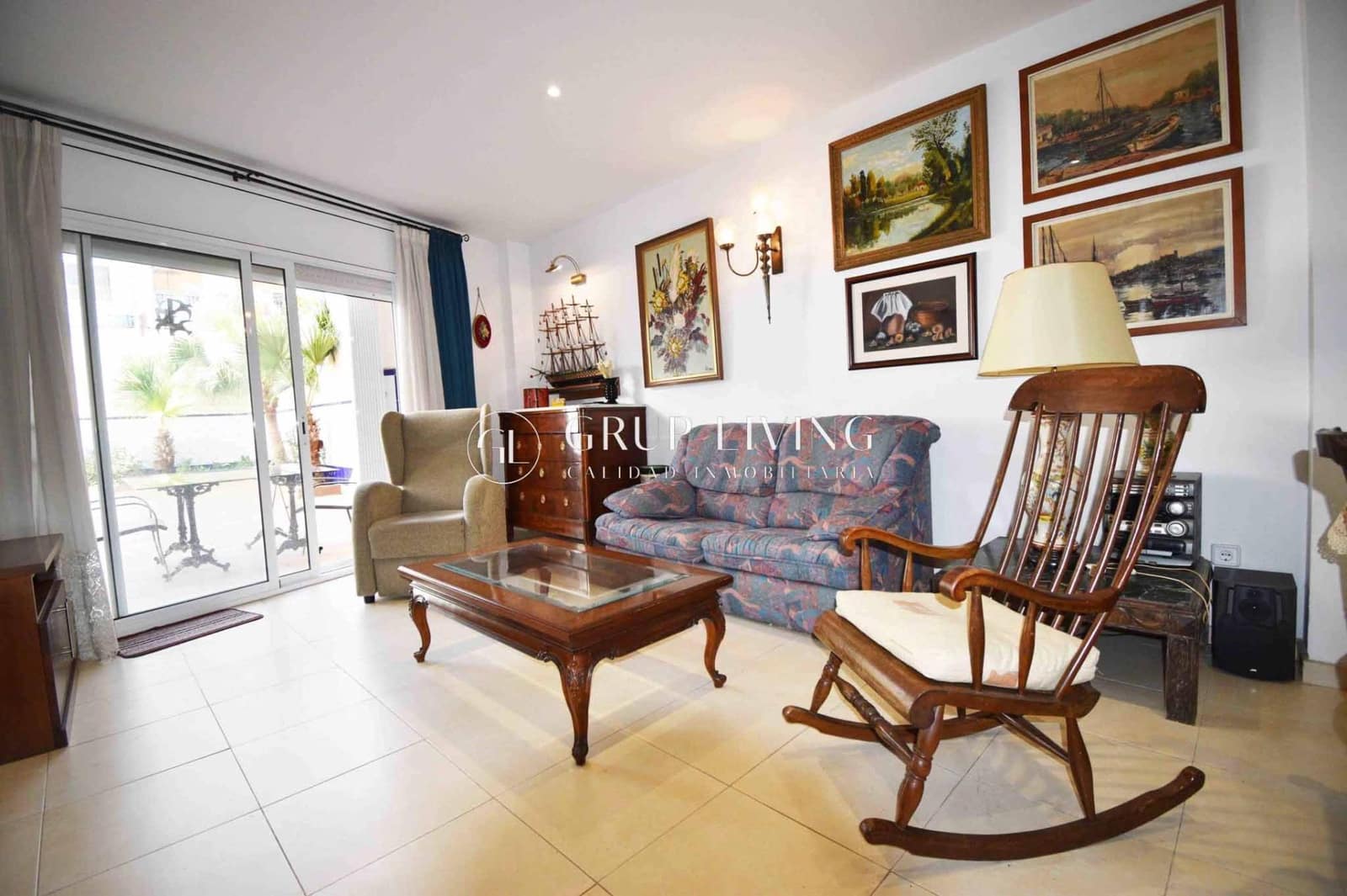 2 bedroom Flat for rent in Sitges - € 2,500 (Ref: 9851879)
