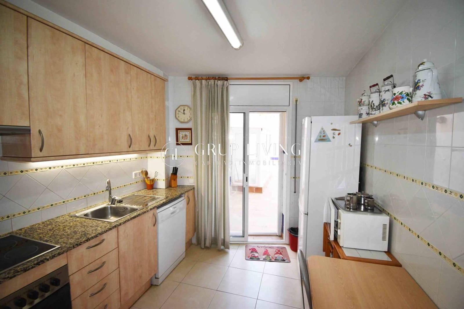 2 bedroom Flat for rent in Sitges - € 2,500 (Ref: 9851879)