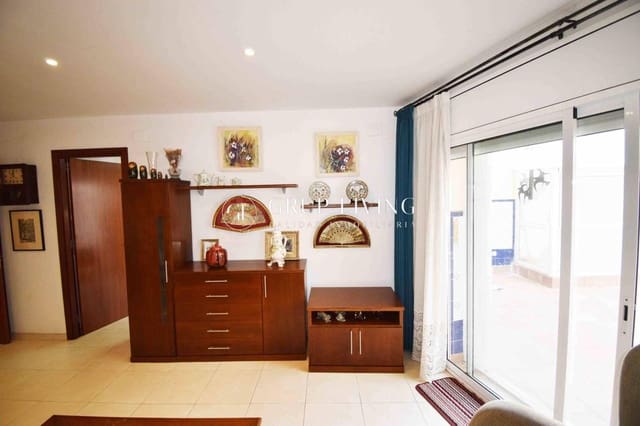 2 slaapkamer Flat te huur in Sitges - € 2.500 (Ref: 9851879)