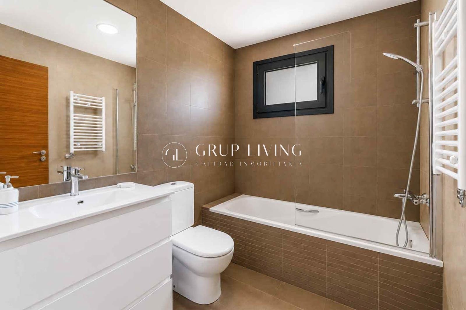 4 slaapkamer Villa te koop in Sant Pere de Ribes met zwembad garage - € 1.250.000 (Ref: 9855563)
