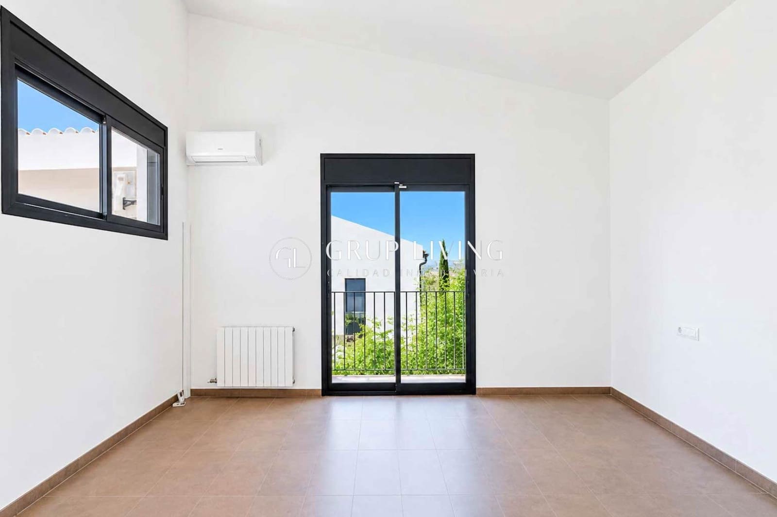 4 slaapkamer Villa te koop in Sant Pere de Ribes met zwembad garage - € 1.250.000 (Ref: 9855563)
