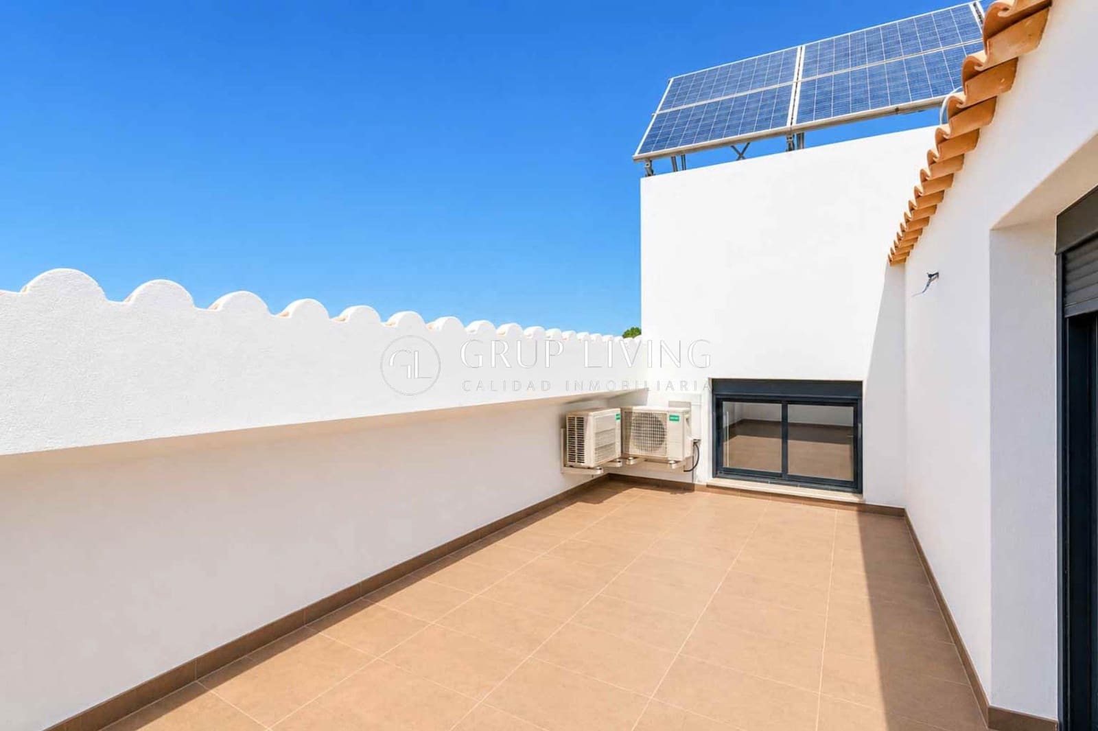 4 slaapkamer Villa te koop in Sant Pere de Ribes met zwembad garage - € 1.250.000 (Ref: 9855563)
